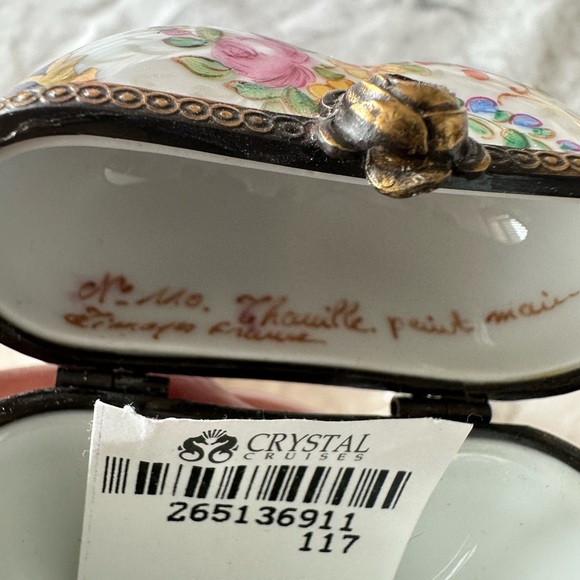 🔥 HOST PICK!  Limoges France heart trinket box - Picture 4 of 9